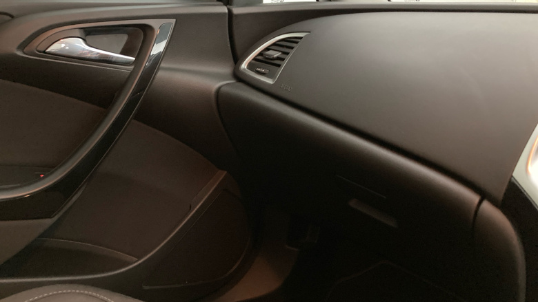 Vauxhall Astra 2.0 CDTi 16V ecoFLEX SRi 5dr Diesel Hatchback